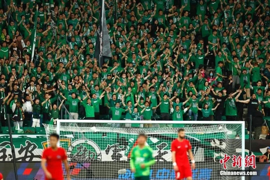 人气漫画《Chiikawa》系列首款手游将于1月底上线！